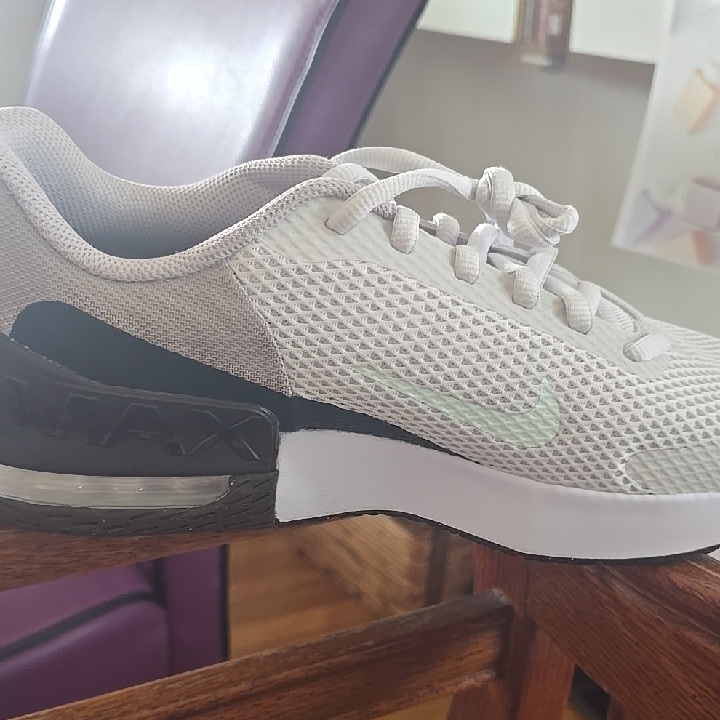Nike Women's Cream And Black Air Max Shoes